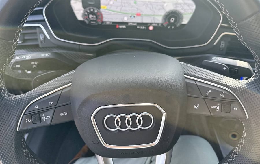 Choisissez votre audi a4 chez CarGo Flex