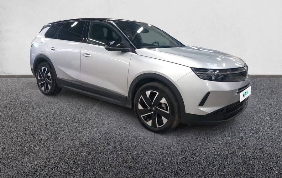 Choisissez votre opel grandland chez CarGo Flex