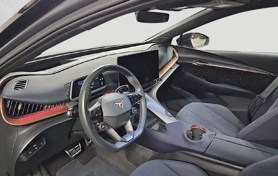 Choisissez votre cupra tavascanelectrique chez CarGo Flex