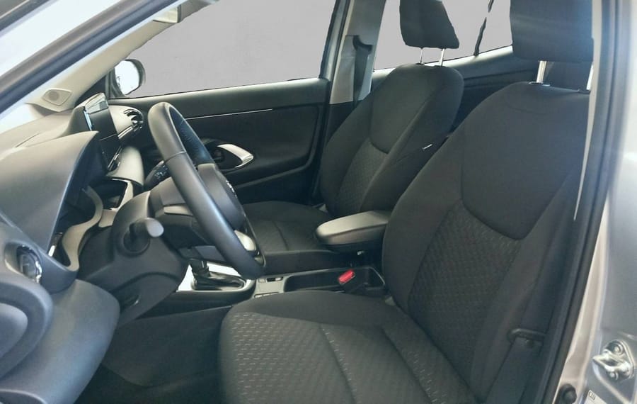 Choisissez votre toyota yariscross chez CarGo Flex