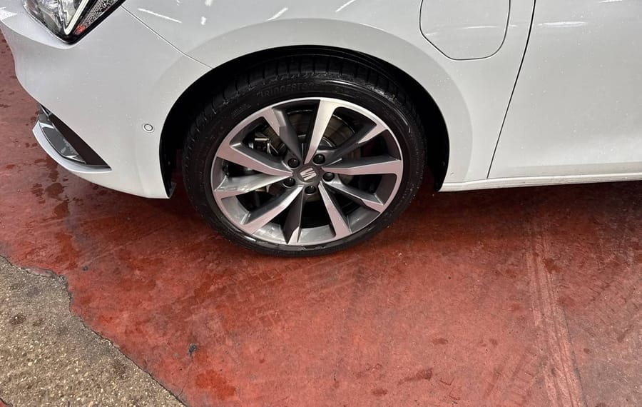 Choisissez votre seat leon chez CarGo Flex