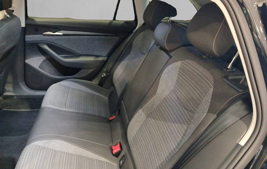 Choisissez votre skoda superbbreak chez CarGo Flex