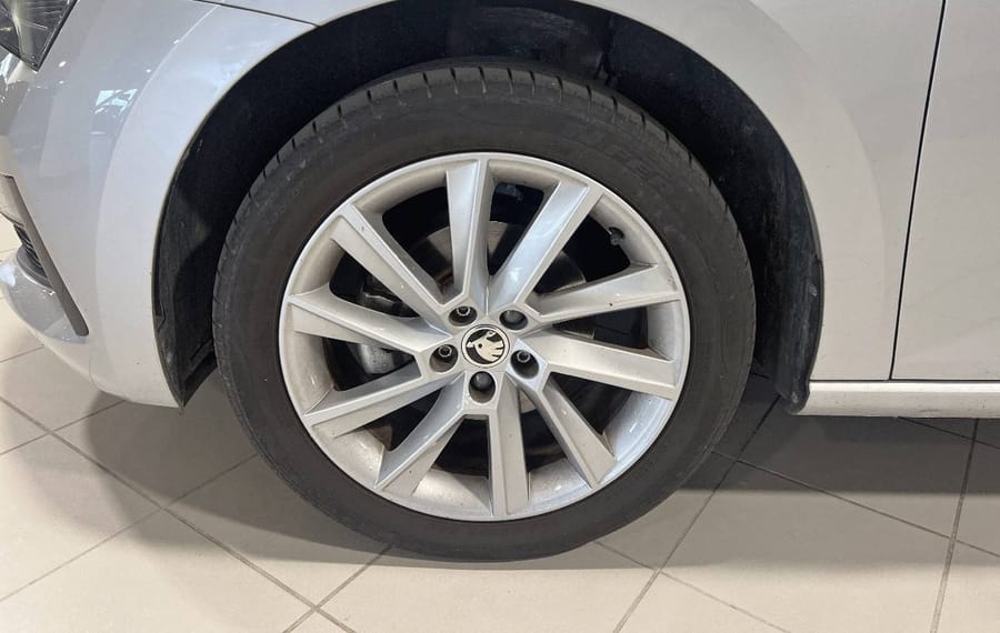 Choisissez votre skoda scala chez CarGo Flex