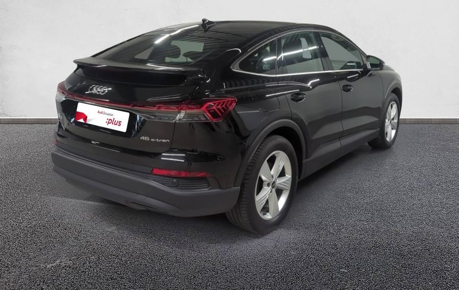 Choisissez votre audi q4electrique chez CarGo Flex