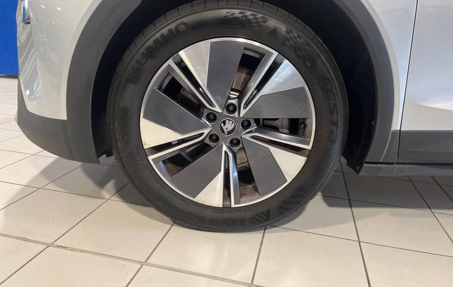 Choisissez votre skoda elroqelectrique chez CarGo Flex