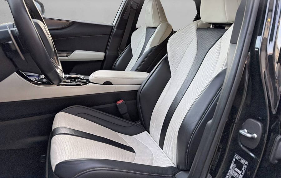 Choisissez votre lexus nx chez CarGo Flex