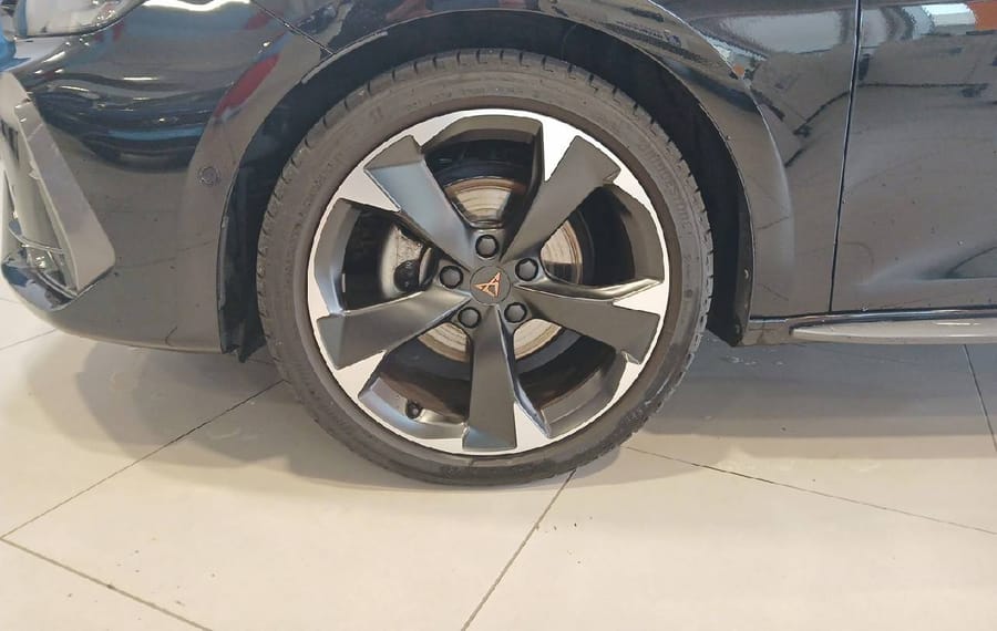 Choisissez votre cupra leon chez CarGo Flex