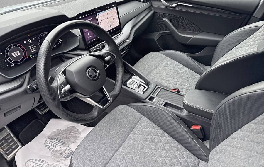 Choisissez votre skoda octavia chez CarGo Flex