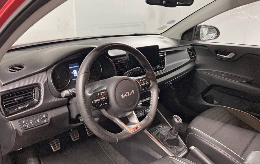 Choisissez votre kia rio chez CarGo Flex