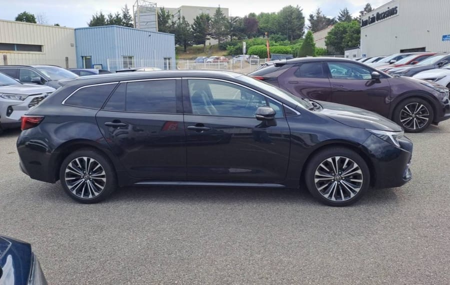 Choisissez votre toyota corollabreak chez CarGo Flex
