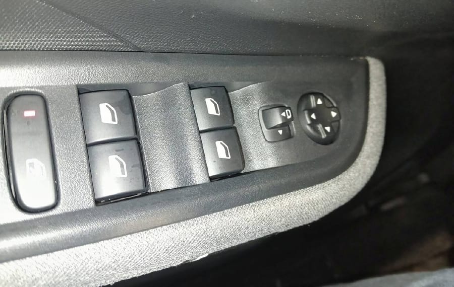 Choisissez votre opel frontera chez CarGo Flex