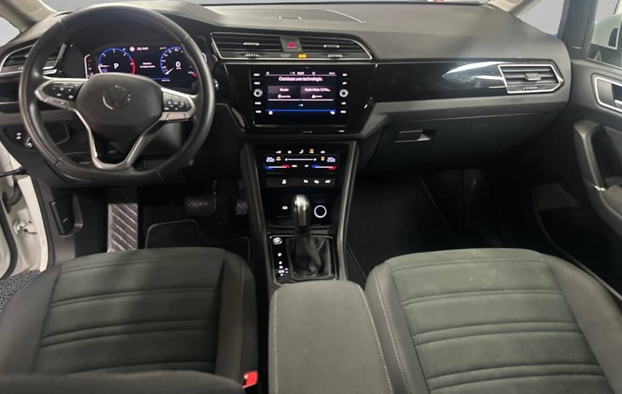 Choisissez votre volkswagen touran chez CarGo Flex