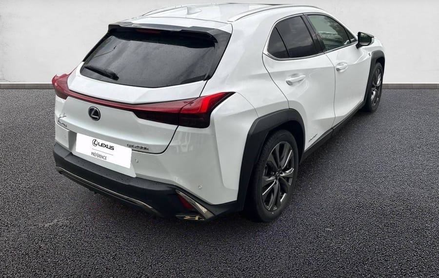 Choisissez votre lexus ux chez CarGo Flex
