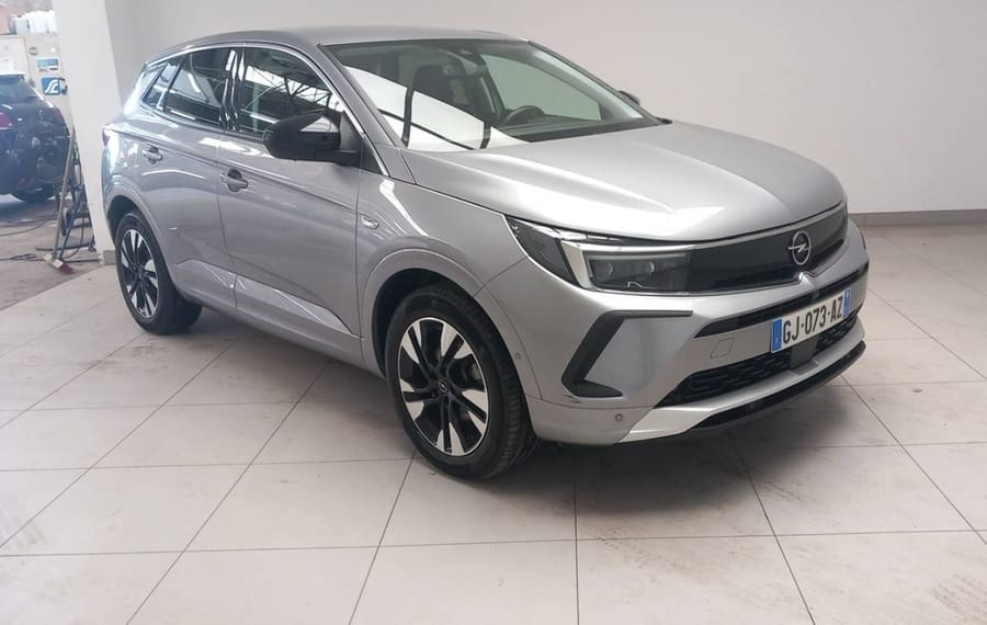 Choisissez votre opel grandland chez CarGo Flex