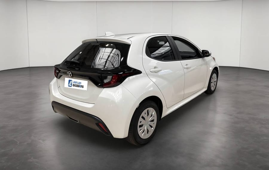 Choisissez votre toyota yaris chez CarGo Flex