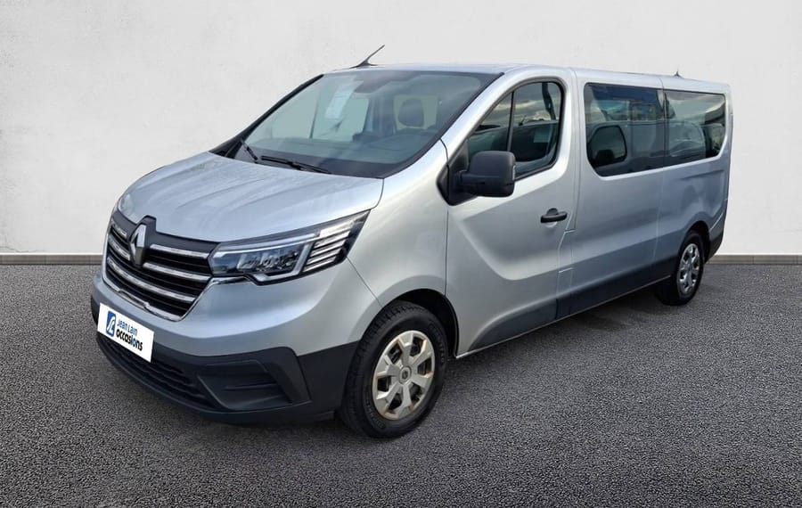 Choisissez votre renault traficcombi chez CarGo Flex