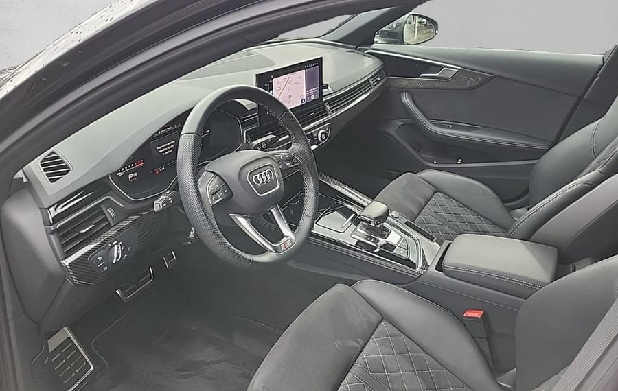 Choisissez votre audi a4 chez CarGo Flex