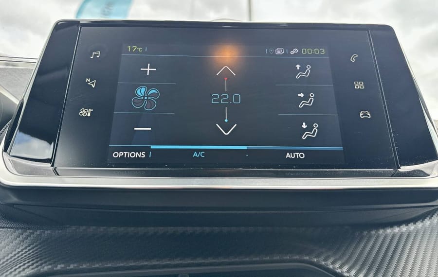 Choisissez votre peugeot 208electrique chez CarGo Flex