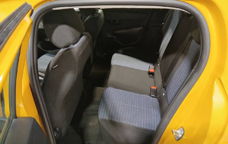 Choisissez votre peugeot 208 chez CarGo Flex