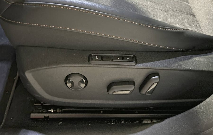 Choisissez votre cupra leonbreak chez CarGo Flex