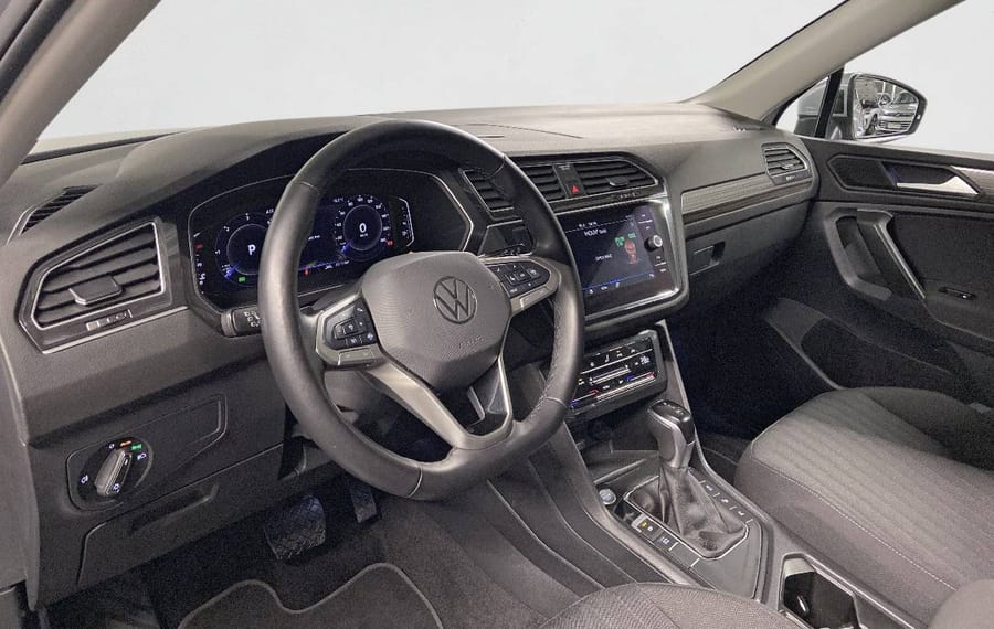 Choisissez votre volkswagen tiguanallspace chez CarGo Flex