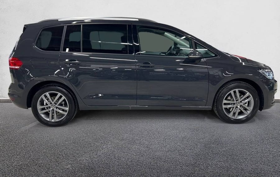 Choisissez votre volkswagen touran chez CarGo Flex
