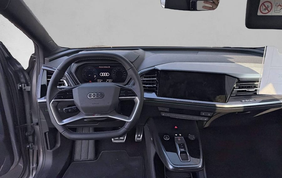 Choisissez votre audi q4electrique chez CarGo Flex