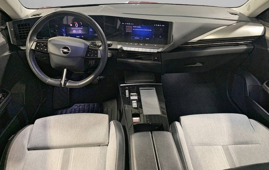 Choisissez votre opel astra chez CarGo Flex