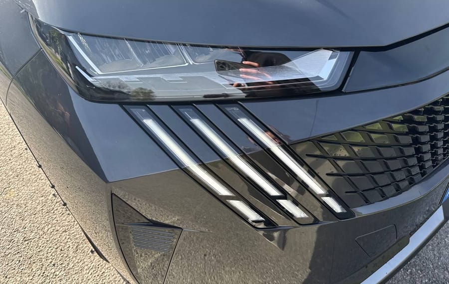 Choisissez votre peugeot 5008 chez CarGo Flex