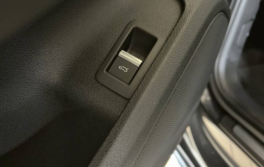 Choisissez votre audi a4 chez CarGo Flex