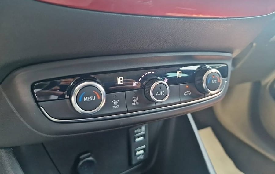 Choisissez votre opel crossland chez CarGo Flex