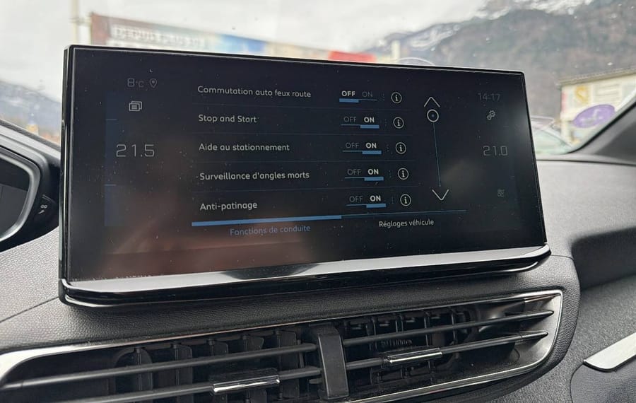 Choisissez votre peugeot 3008 chez CarGo Flex