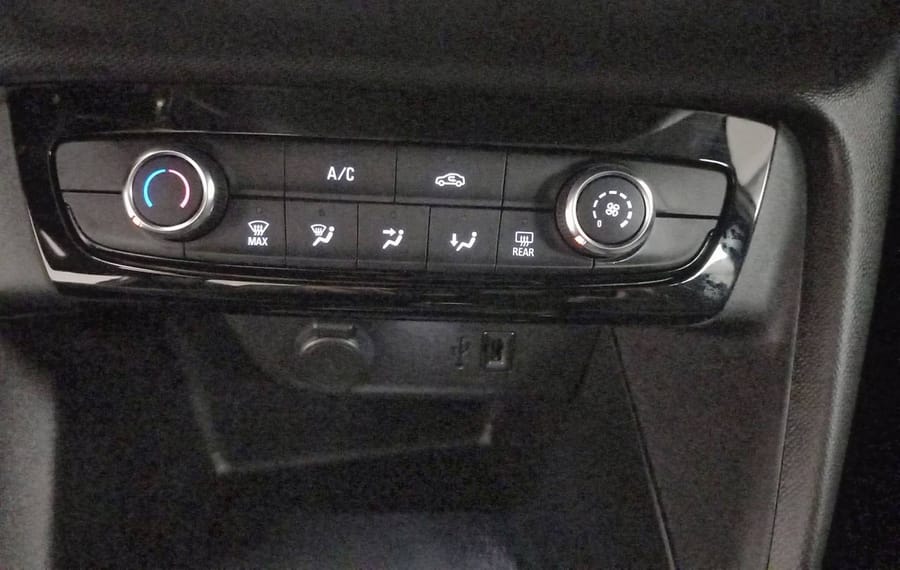 Choisissez votre opel corsa chez CarGo Flex