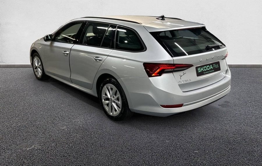 Choisissez votre skoda octaviabreak chez CarGo Flex