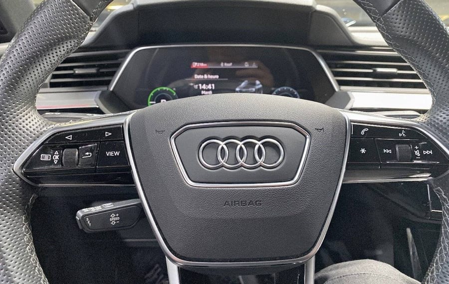 Choisissez votre audi etronelectrique chez CarGo Flex