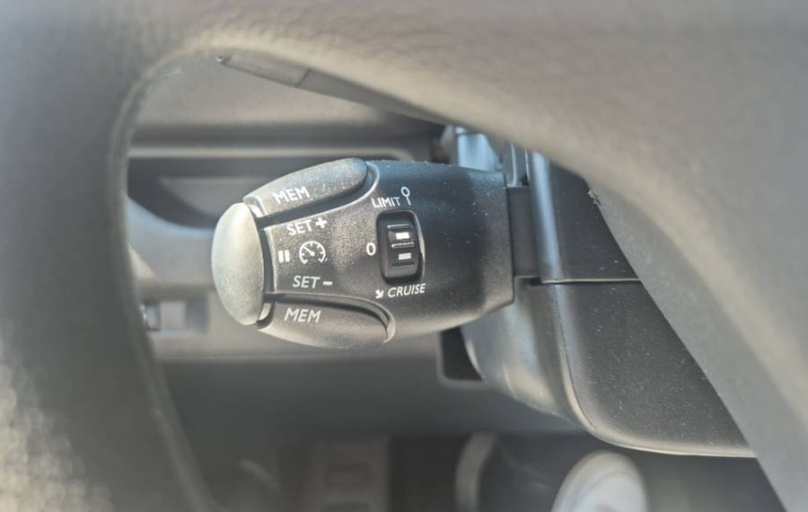 Choisissez votre toyota proacecombi chez CarGo Flex