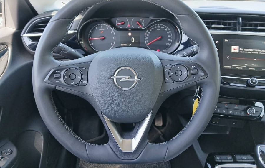 Choisissez votre opel corsa chez CarGo Flex