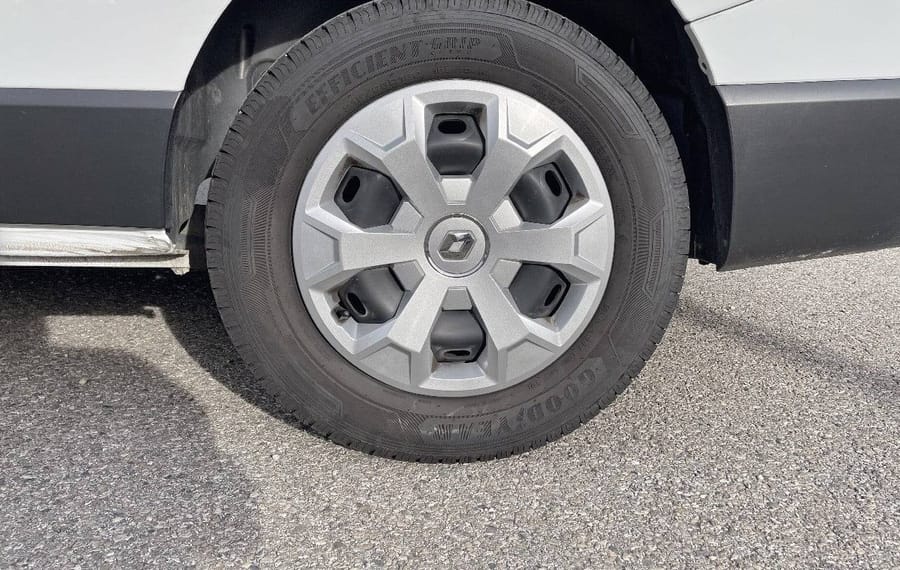 Choisissez votre renault traficcombi chez CarGo Flex