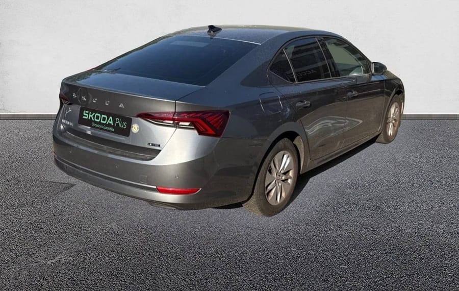 Choisissez votre skoda octavia chez CarGo Flex