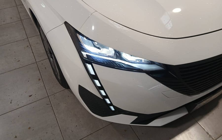 Choisissez votre peugeot 308break chez CarGo Flex