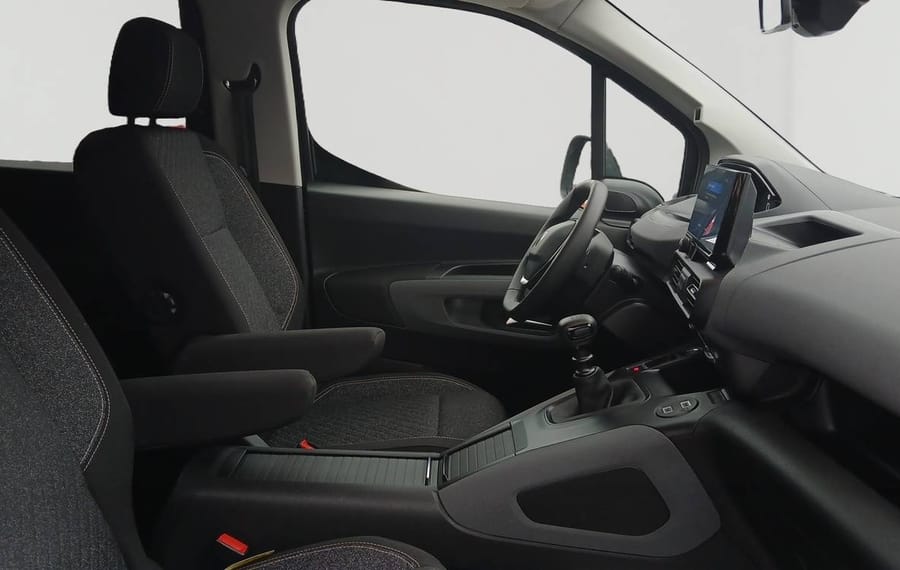 Choisissez votre peugeot rifter chez CarGo Flex