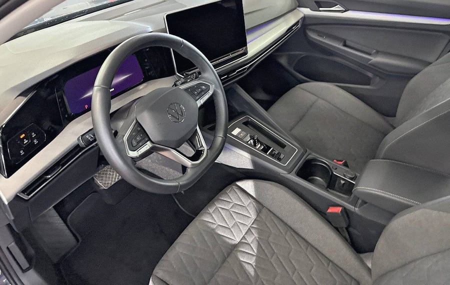 Choisissez votre volkswagen golf8 chez CarGo Flex