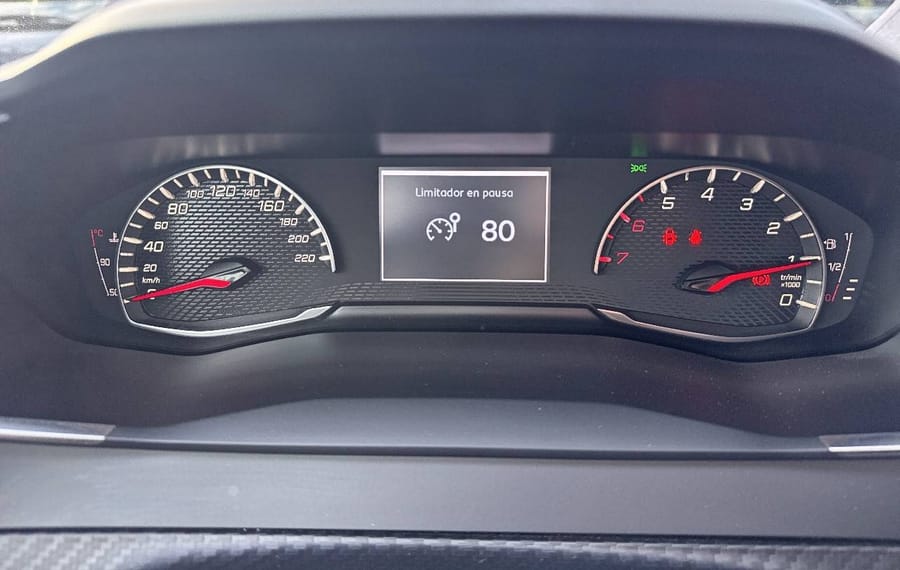 Choisissez votre peugeot 208 chez CarGo Flex