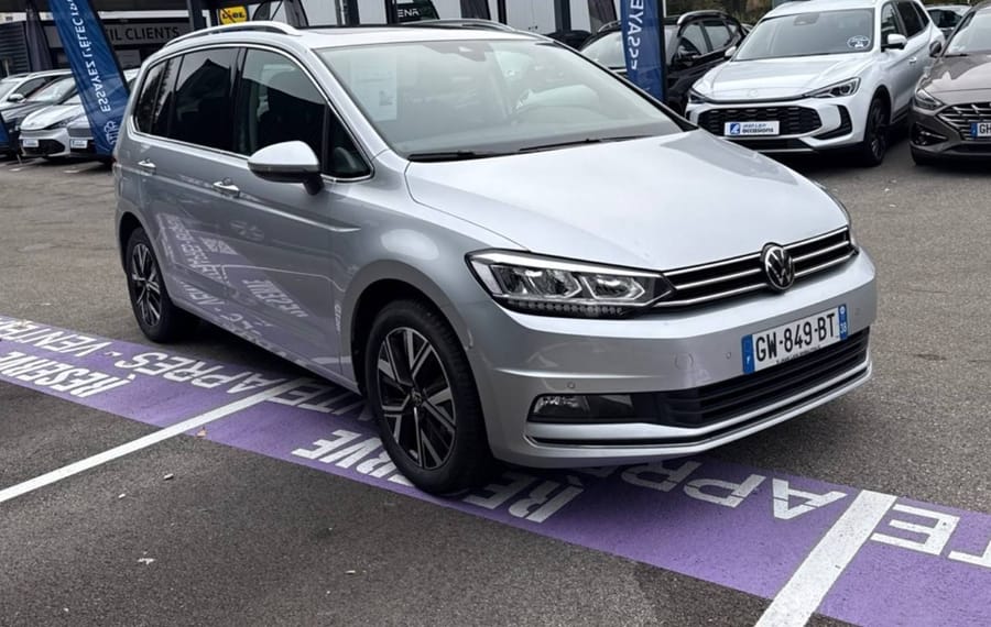 Choisissez votre volkswagen touran chez CarGo Flex