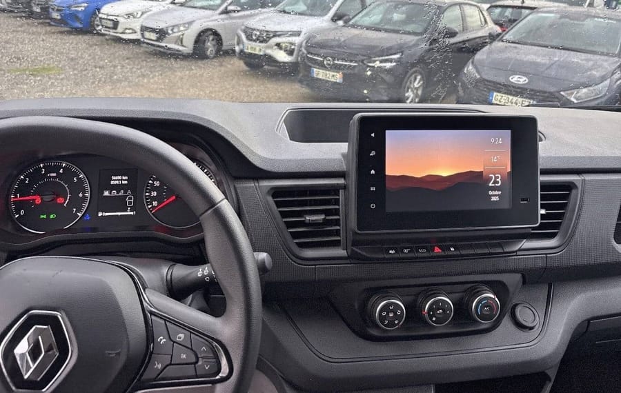 Choisissez votre renault traficcombi chez CarGo Flex