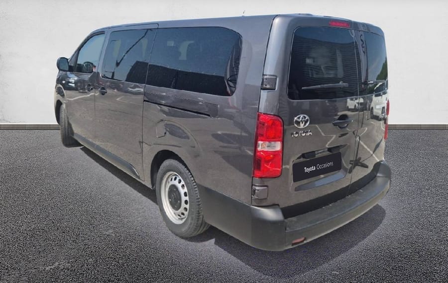 Choisissez votre toyota proacecombi chez CarGo Flex