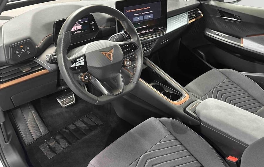 Choisissez votre cupra bornelectrique chez CarGo Flex