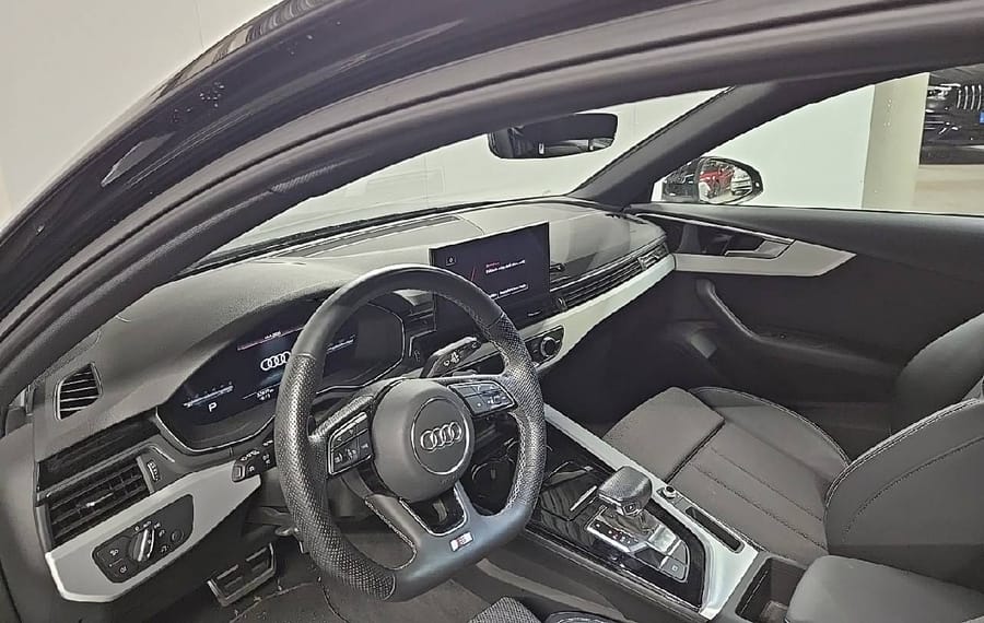 Choisissez votre audi a4break chez CarGo Flex