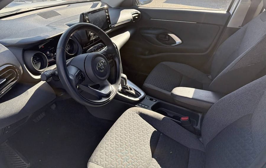 Choisissez votre toyota yariscross chez CarGo Flex