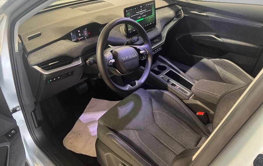 Choisissez votre skoda elroqelectrique chez CarGo Flex